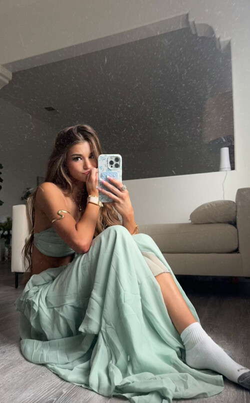 IMG 265079f238b4a68ddcb3