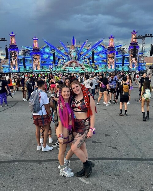 IMG 2705941858e11b97e384