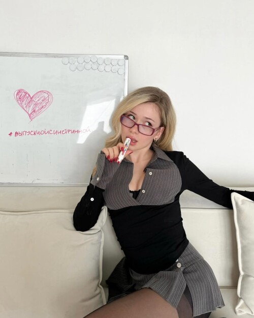 IMG 27352316261a55ae2a36