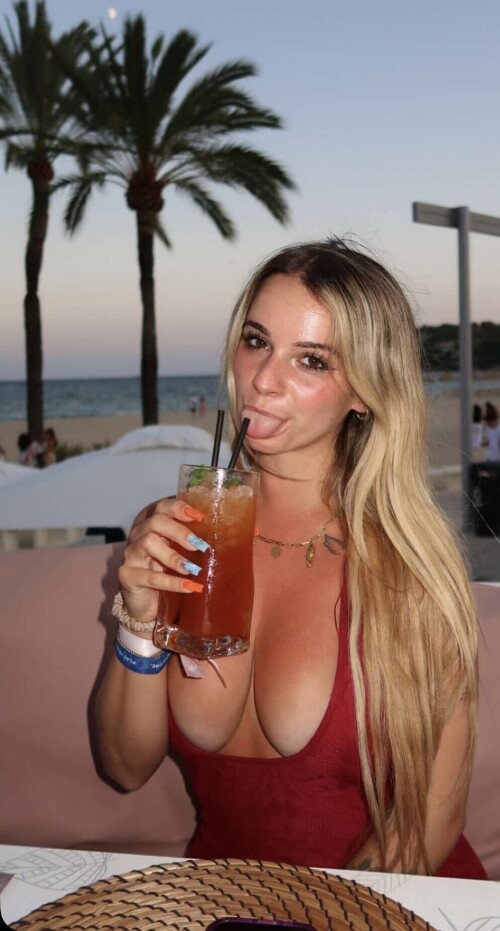 IMG 297474221fac5cfd8cb3