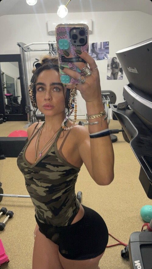 IMG 300266073b903a7602d5