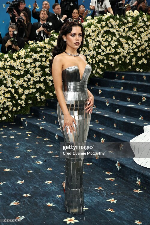 NEW YORK, NEW YORK - MAY 05: Jenna Ortega attends the 2025 Met Gala Celebrating "Superfine: Tailoring Black Style" at Metropolitan Museum of Art on May 05, 2025 in New York City.  (Photo by Jamie McCarthy/Getty Images)