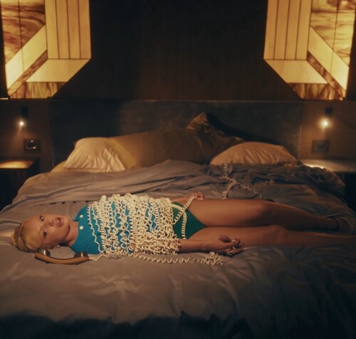 IMG 3236406b74695d7989f0