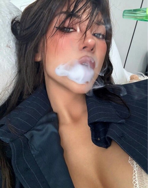 IMG 32685d8853c26ab79557