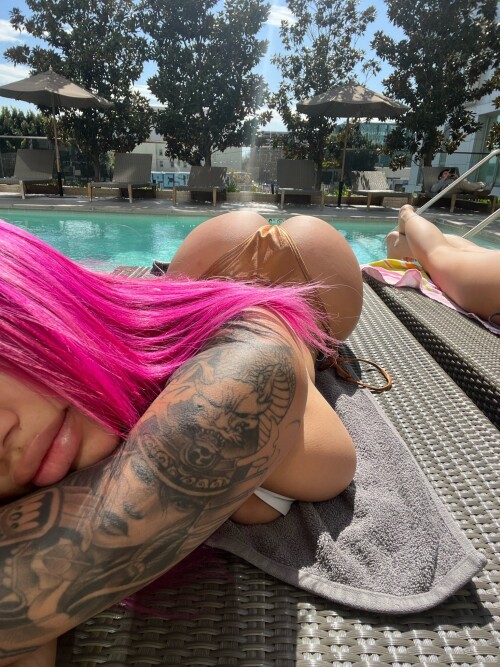 IMG 327487e9d4faca7df274