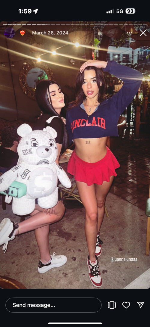 IMG_32971c94047e1fbbe536