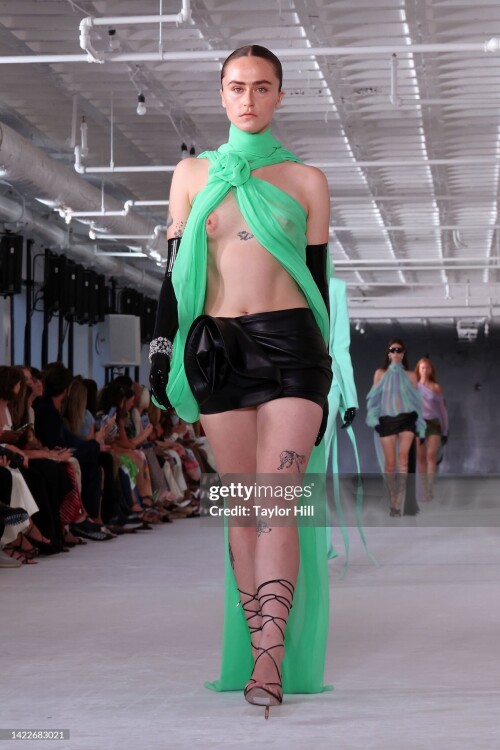 NEW YORK, NEW YORK - SEPTEMBER 10: Ella Emhoff walks the runway during the S/S 2023 Prabal Gurung fashion show during New York Fashion Week at United Nations Plaza on September 10, 2022 in New York City. (Photo by Taylor Hill/FilmMagic)