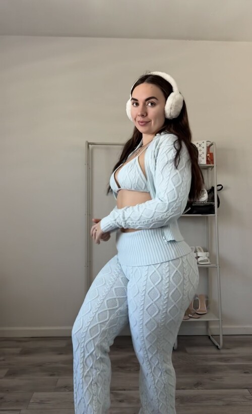 IMG 3435b8e905eb40d58a2e