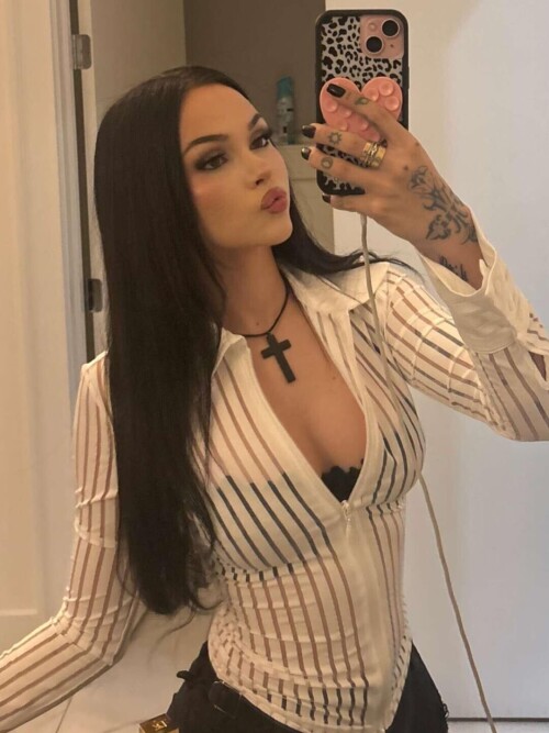 IMG 3521084ff6f7924d8406