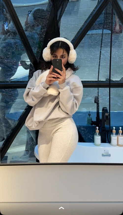 IMG 3546860579581b556a07