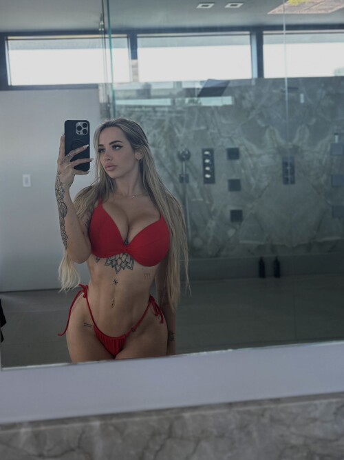 IMG 3700983b4ed8c1a77713