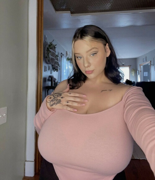 IMG 3812146a89ca3f785549