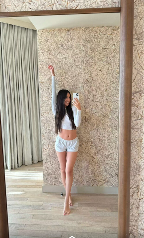 IMG 38378be78bb64c990fc8