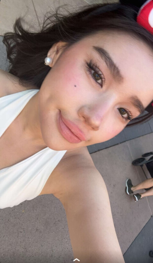 IMG 38840439d243f217af52