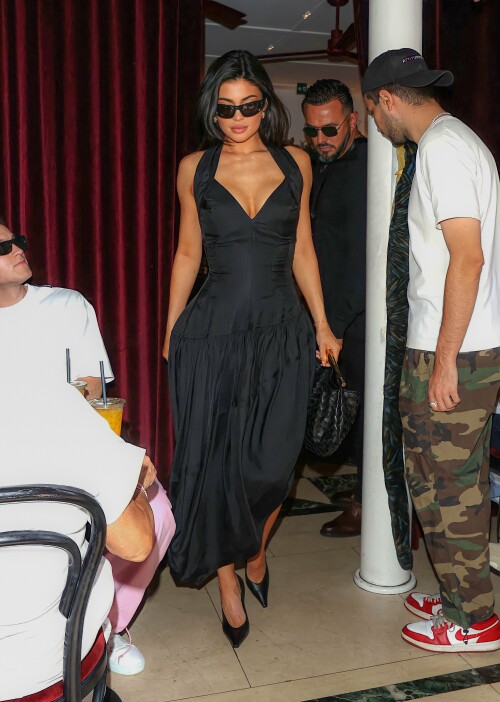 IMG 39003e96f9cebfd80d57