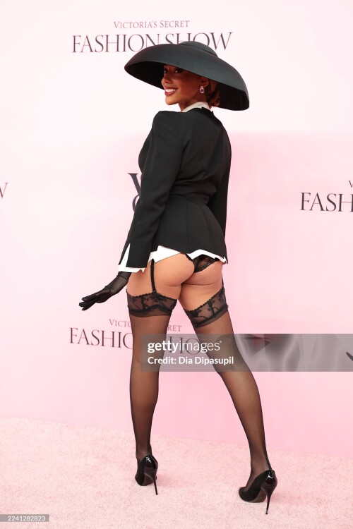 NEW YORK, NEW YORK - OCTOBER 15: Kysre Gondrezick attends the Victoria's Secret Fashion Show on October 15, 2025 in New York City. (Photo by Dia Dipasupil/Getty Images)