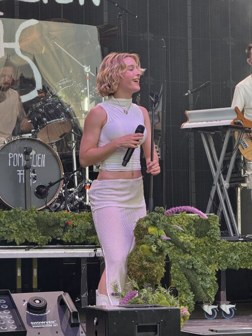 IMG 4127729e53aff1401525