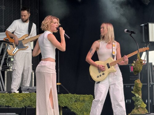 IMG 422144b63a5b94d43963