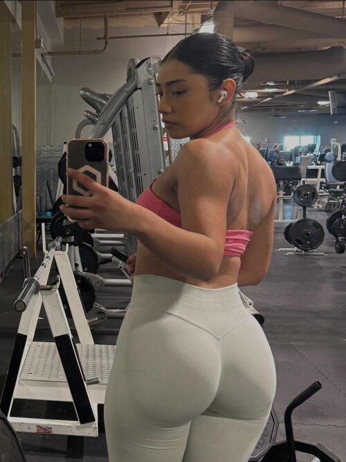 IMG 42641f72d0864768a926