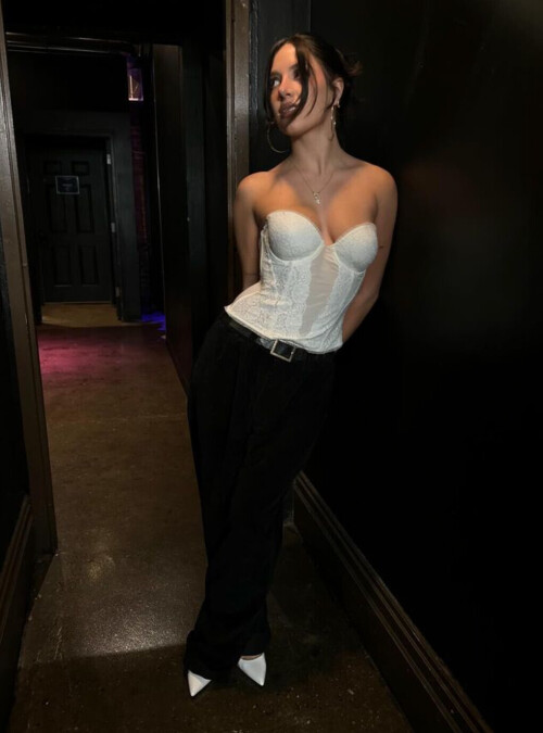 IMG 443276d3672759c21fef