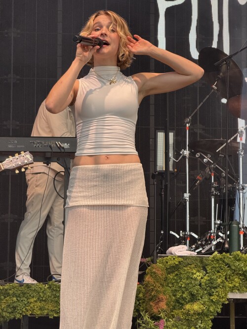 IMG 45502f893e711354f0e0