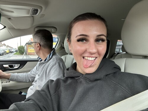 IMG 47543d70f2f258e056e8