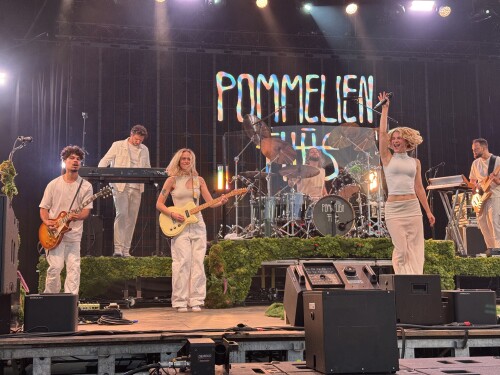 IMG 4900fdc9276ee1fb7d61