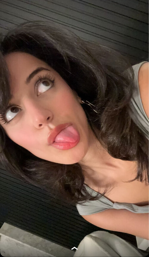 IMG 4908876e120b4f8bae6c