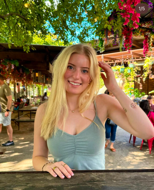 IMG 491350f6326eda8e2c34