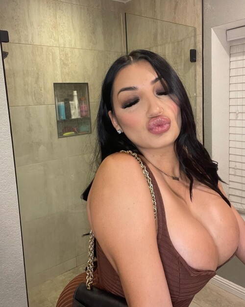 IMG 491664813b33c62a5da7