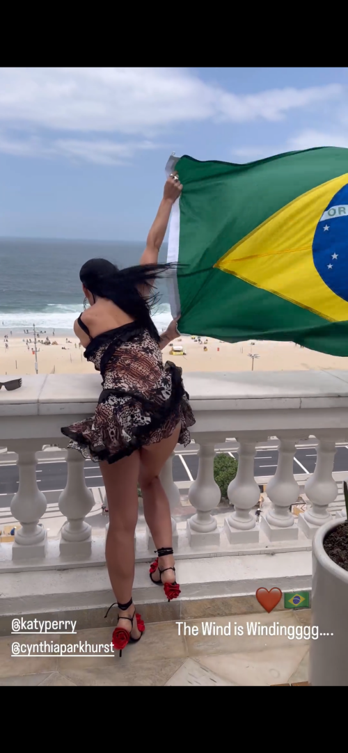 IMG_4943303568b23fc47592