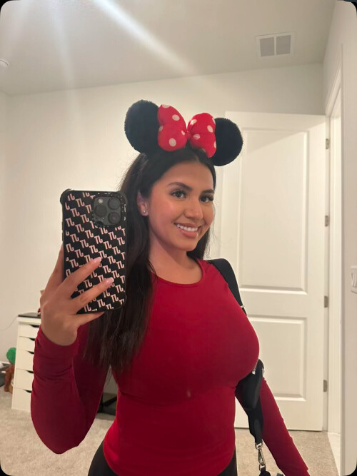 IMG 50579d6b7b208bbfeed7