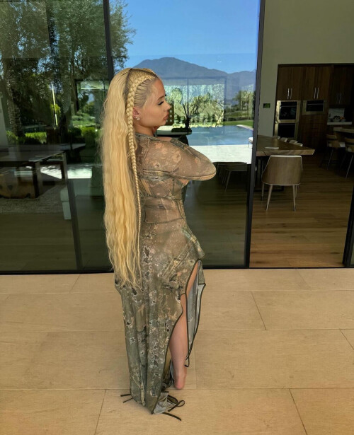 IMG 51441ad593ba3e4e2240