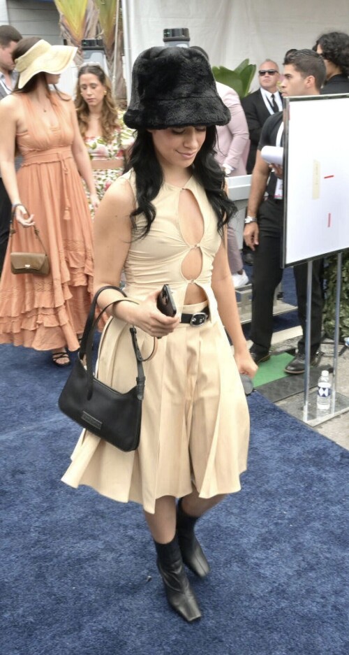 IMG 51455d217978579193ef