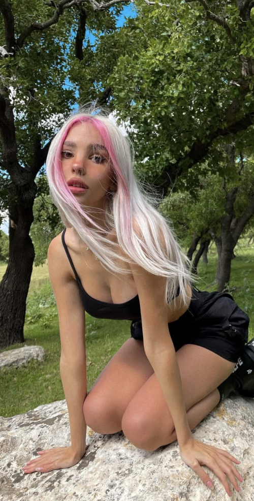 IMG_527191676ca2424876fd