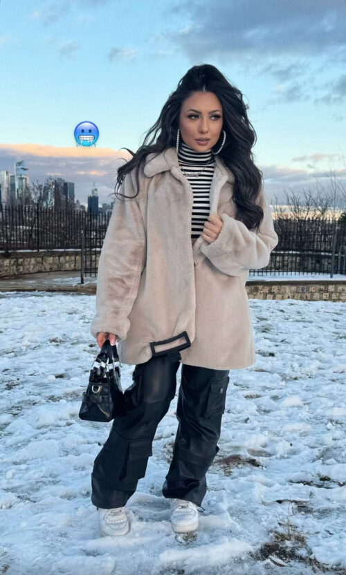 IMG 54347d3b817b93ac1144