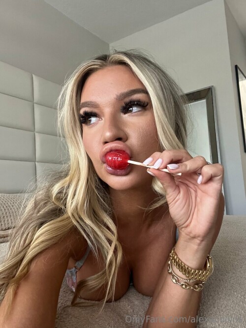 IMG 55145d89e61742a75622