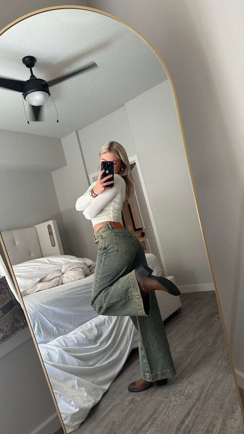 IMG 5588497dbf5d8ed1f64b