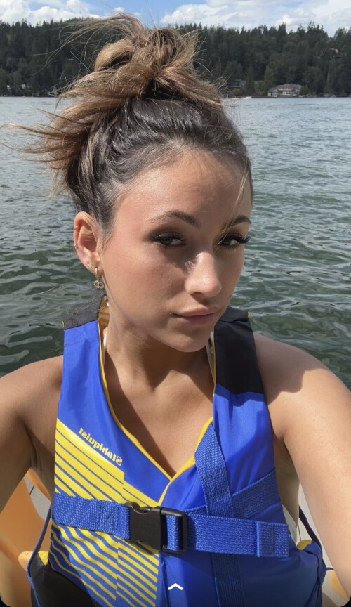 IMG 56419753490cc613e15b