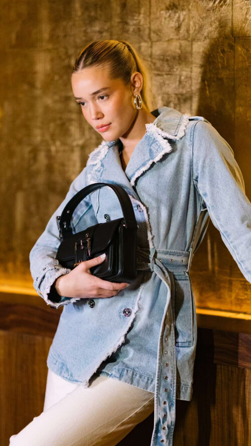 IMG 567591b45e60772bff22