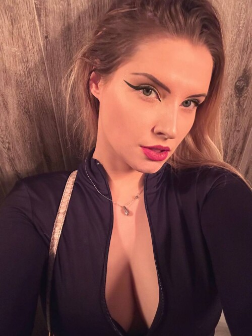 IMG 57113a092b5bd9b4229e