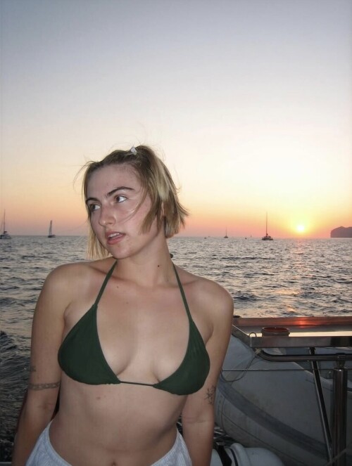 IMG 57220b76c7782dbed00c