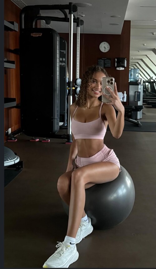 IMG 584282dc0ae52edc99b4