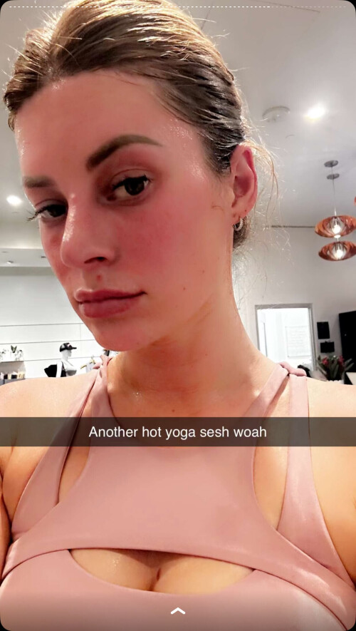 IMG 590812e28ba1e1d07842