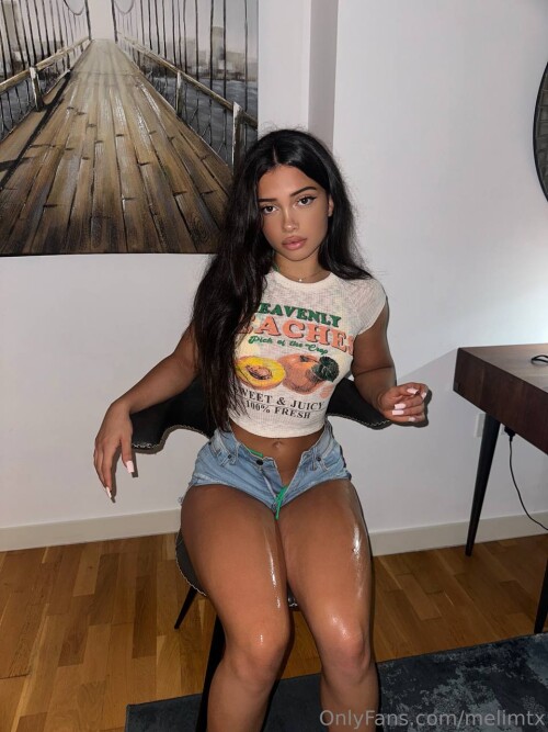 IMG 599349ba107b8d3276de