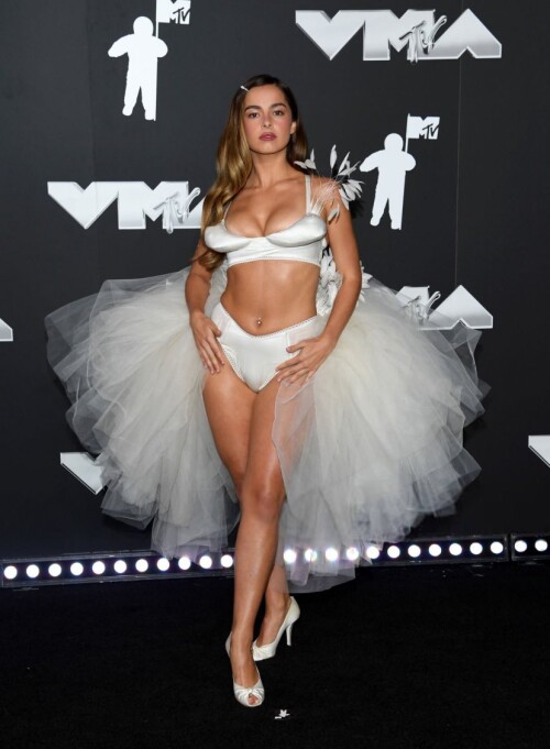 IMG 6084b6ae6d5fb02ec59a