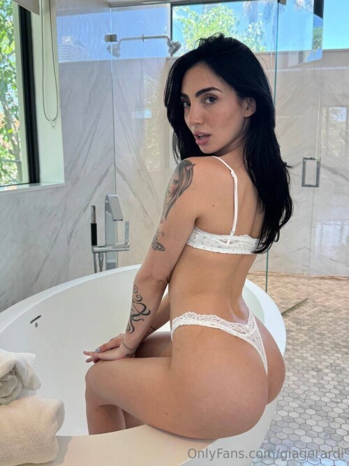 IMG 63037aae699dd956159a