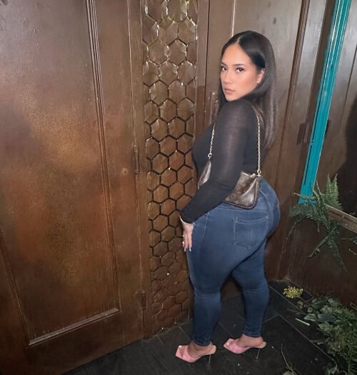 IMG 64359433c29d70d7df1d