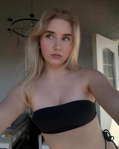 IMG 661885bdb32a1a33c931