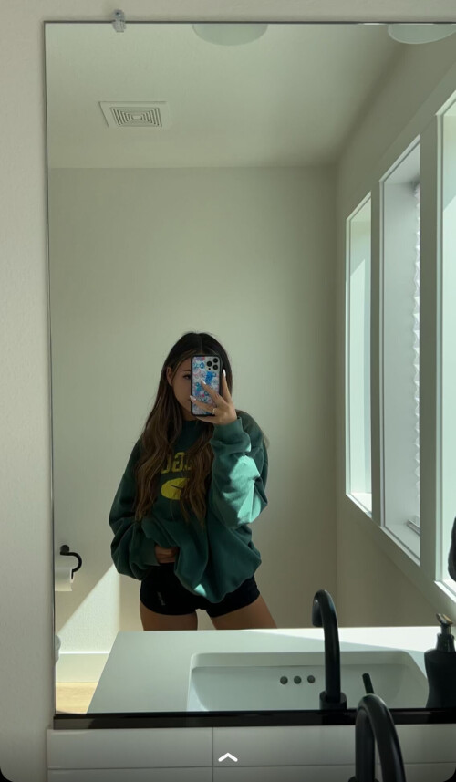 IMG 6658984654b24a69f31d